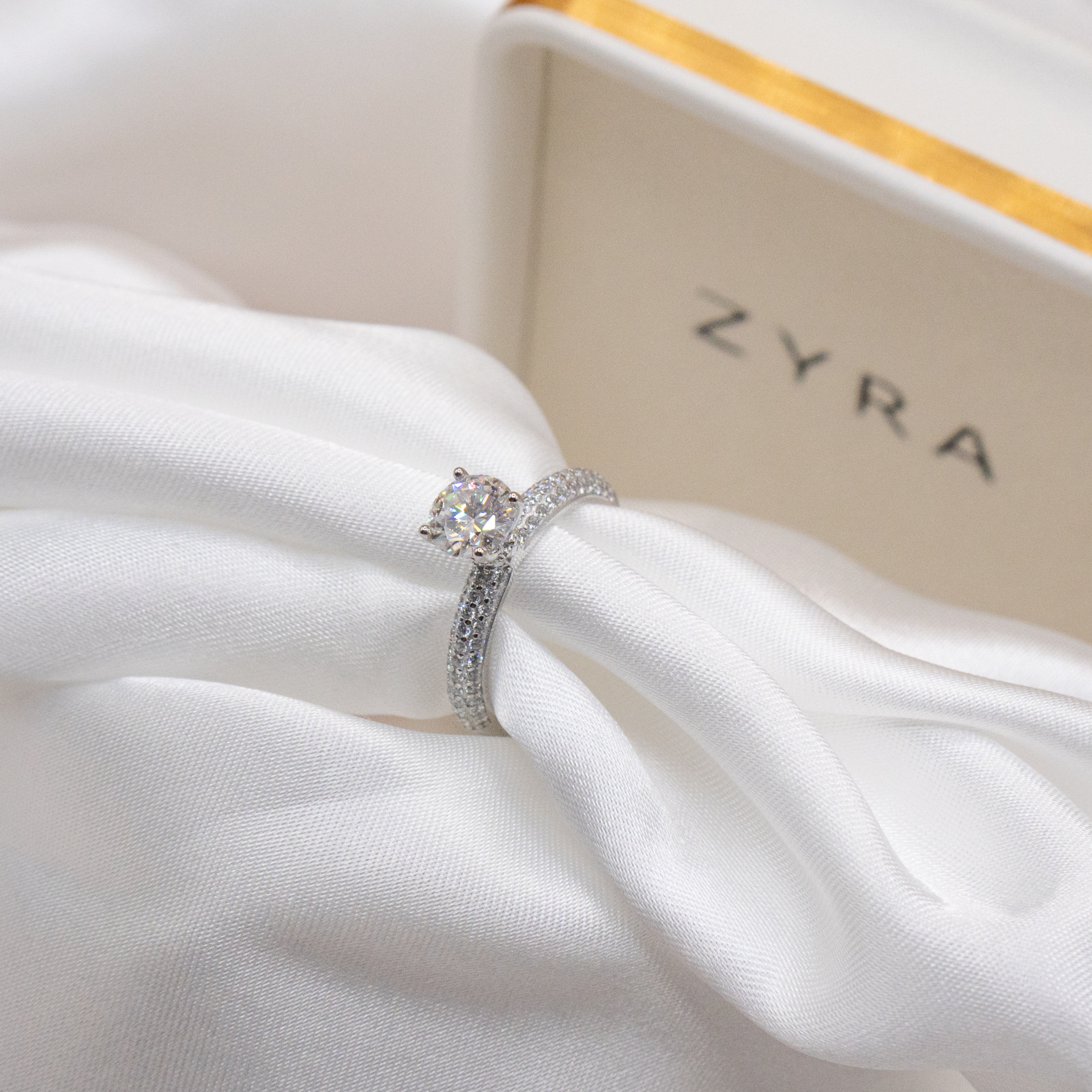 ZYRA® Miyabi Engagement Ring in S925 Sterling Silver with 1 carat Moissanite - (Buy 1 Get 1 Free 0.1-carat Moissanite Kairi Earrings)