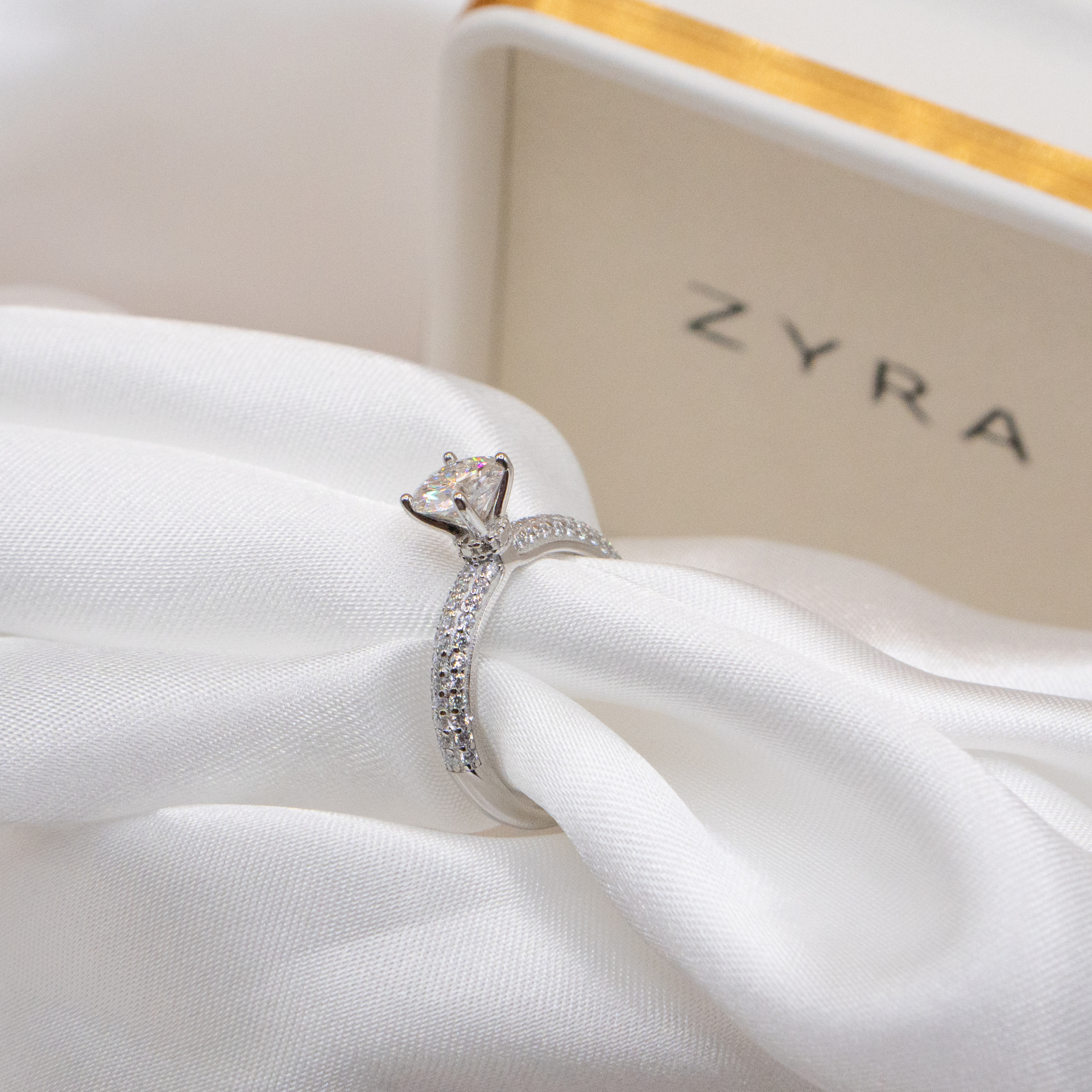ZYRA® Miyabi Engagement Ring in S925 Sterling Silver with 1 carat Moissanite - (Buy 1 Get 1 Free 0.1-carat Moissanite Kairi Earrings)