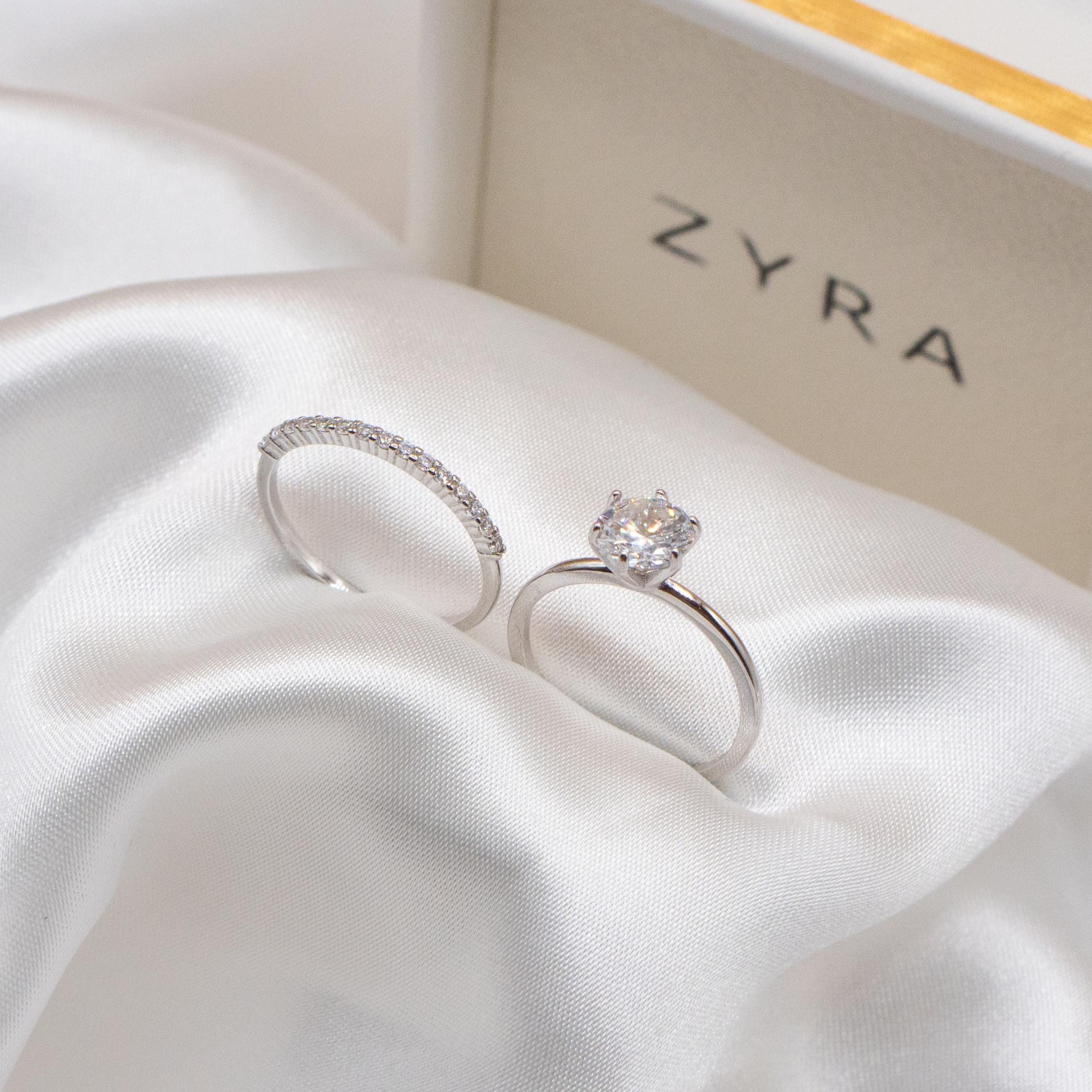 ZYRA® Epona Engagement Ring and Wedding Ring Set in S925 Sterling Silver with CZ Stone - (Buy 1 Get 1 Free 0.1-carat Moissanite Kairi Earrings)