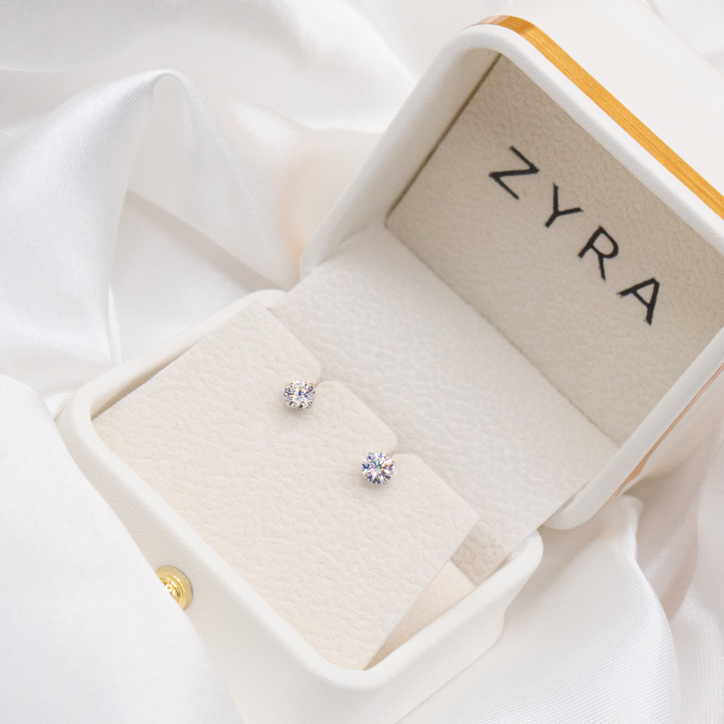 ZYRA ® Kairi Earrings in S925 Sterling Silver with Moissanite (1 pair) - (Buy 1 Get 1 Free 0.1-carat Moissanite Kairi Earrings)