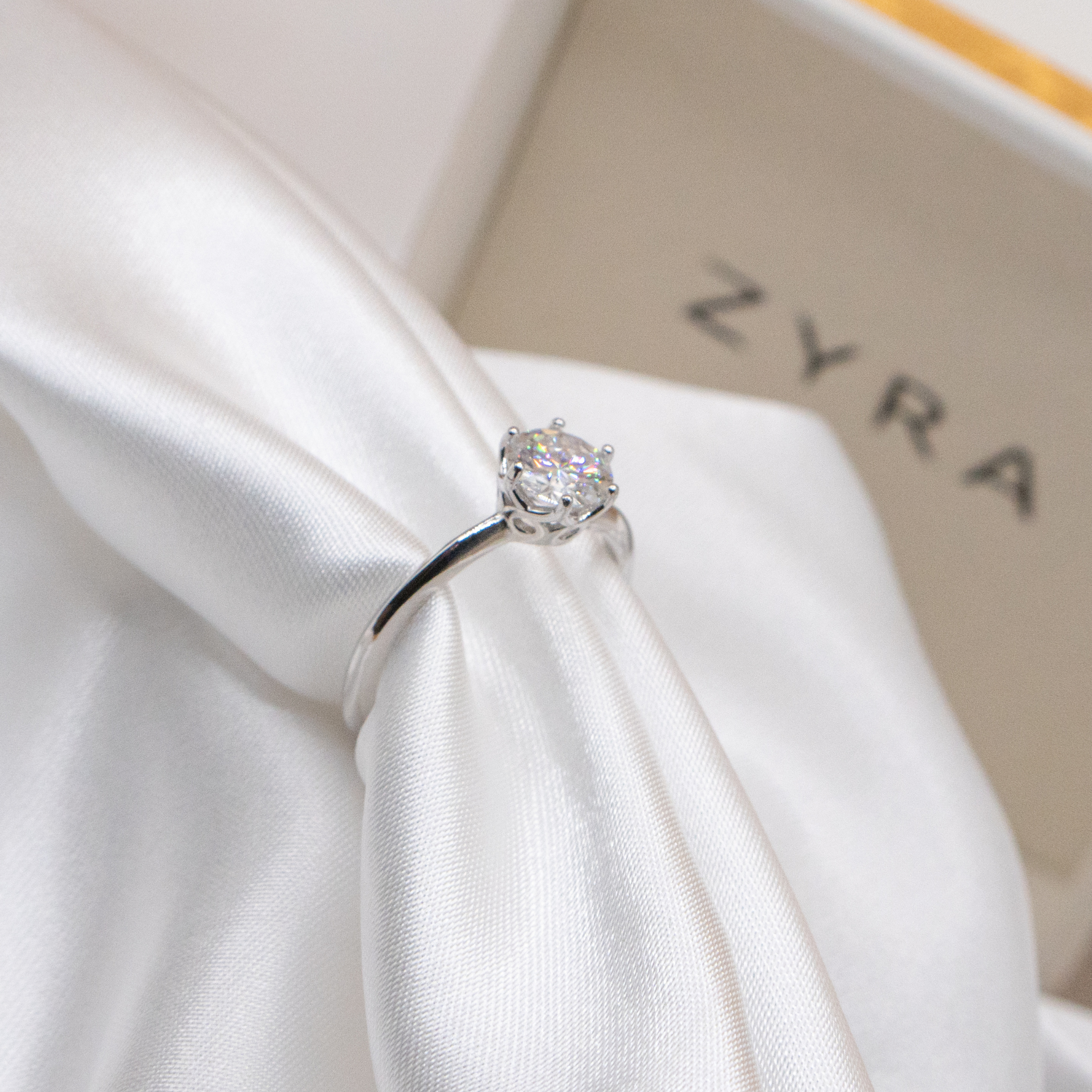 ZYRA® Khy Engagement Ring in S925 Sterling Silver with Moissanite - (Buy 1 Get 1 Free 0.1-carat Moissanite Kairi Earrings)