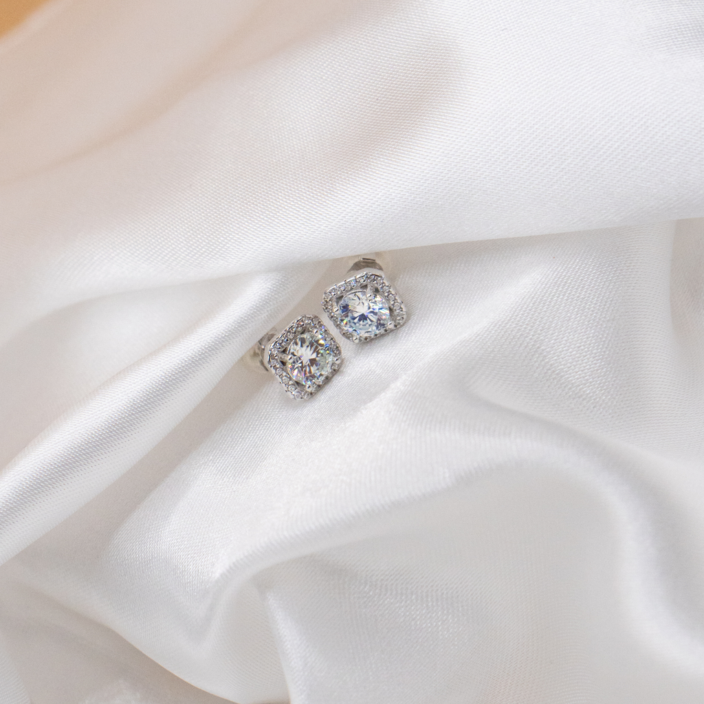 ZYRA® Vera Earrings in S925 Sterling Silver with Moissanite - (Buy 1 Get 1 Free 0.1-carat Moissanite Kairi Earrings)